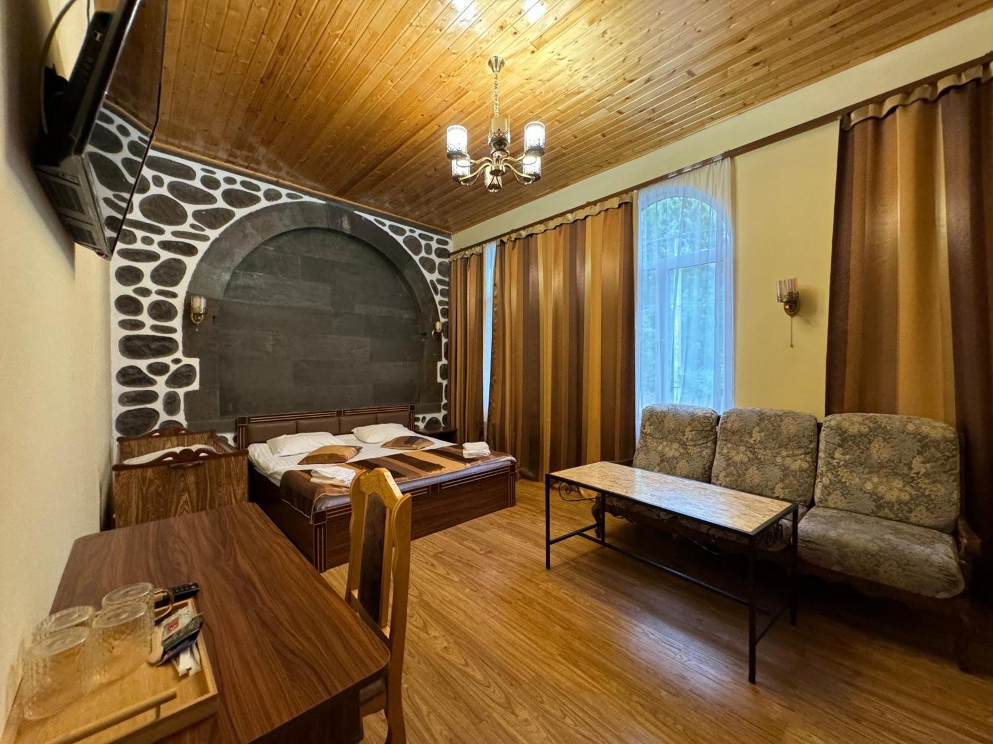 Kirch Hotel & Restaurant Goris Exteriér fotografie
